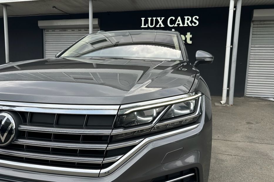Продам Volkswagen Touareg TDI Elegance  2021 года в Киеве