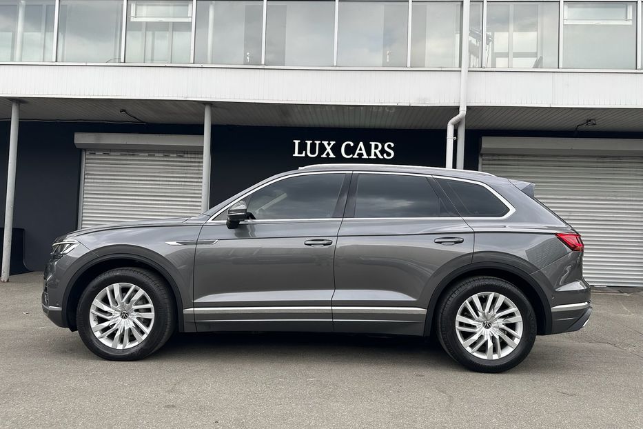 Продам Volkswagen Touareg TDI Elegance  2021 года в Киеве