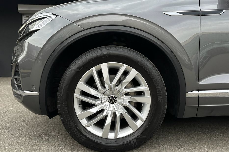 Продам Volkswagen Touareg TDI Elegance  2021 года в Киеве