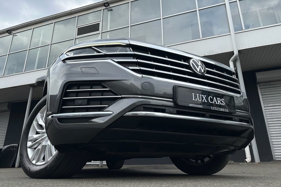 Продам Volkswagen Touareg TDI Elegance  2021 года в Киеве