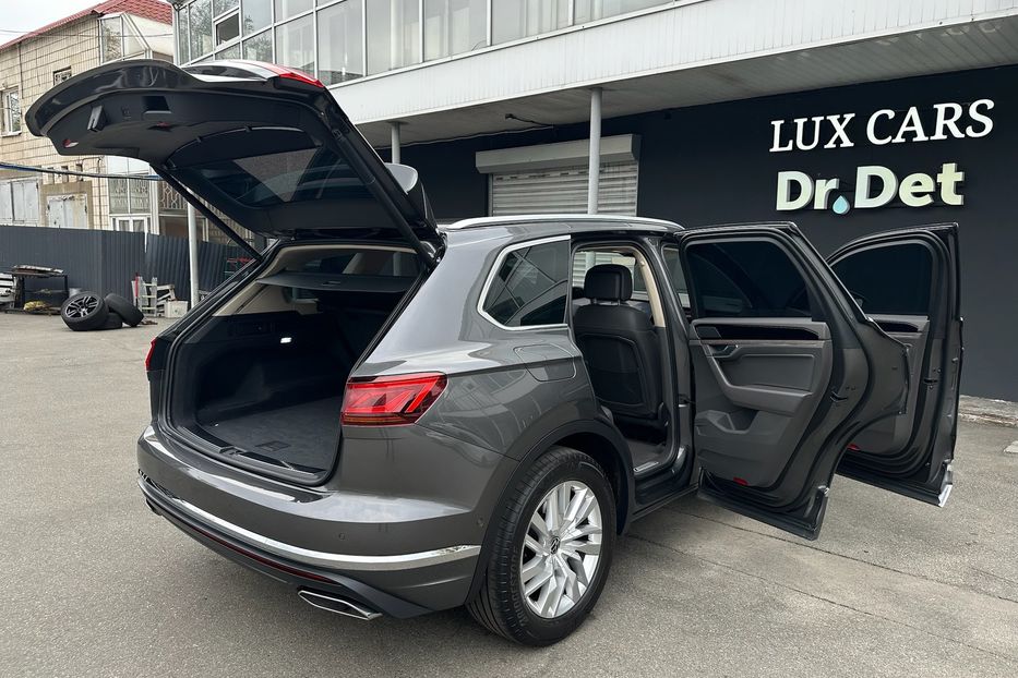 Продам Volkswagen Touareg TDI Elegance  2021 года в Киеве