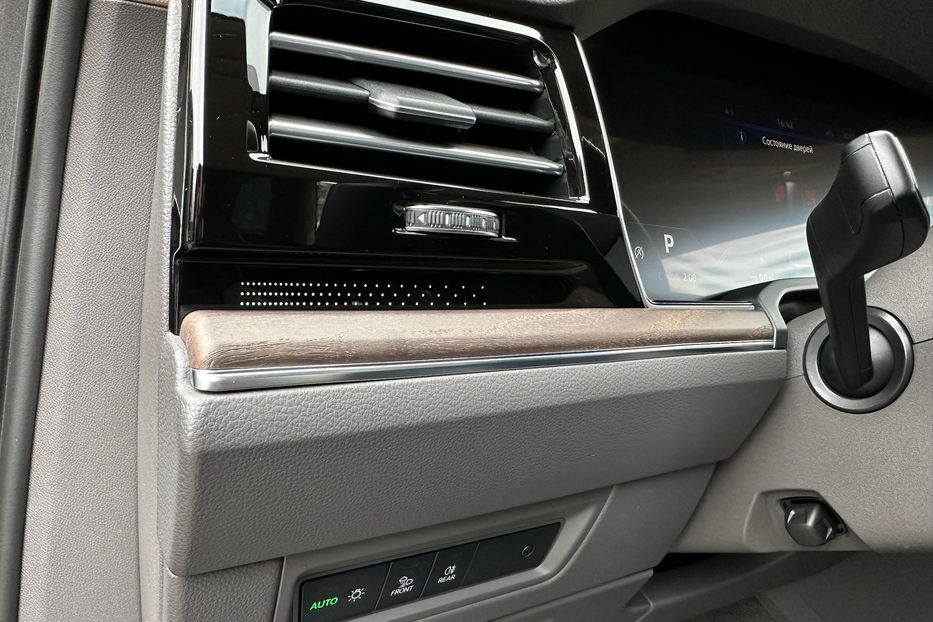 Продам Volkswagen Touareg TDI Elegance  2021 года в Киеве