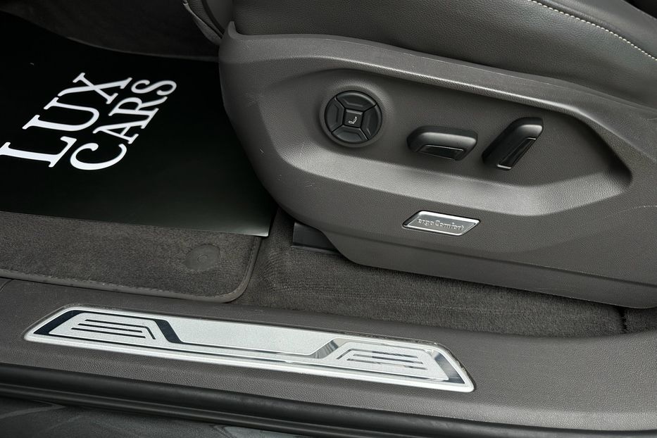 Продам Volkswagen Touareg TDI Elegance  2021 года в Киеве