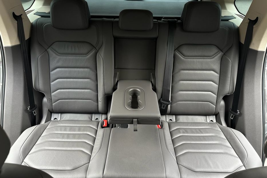 Продам Volkswagen Touareg TDI Elegance  2021 года в Киеве