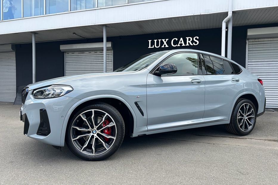 Продам BMW X4 M40i xDrive 2022 года в Киеве