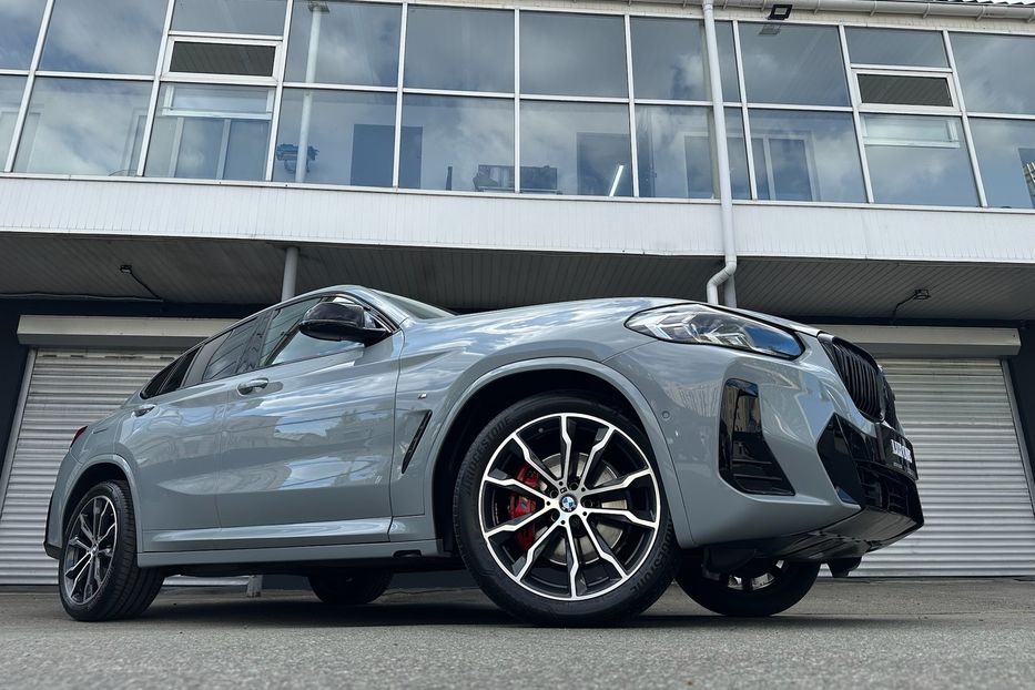 Продам BMW X4 M40i xDrive 2022 года в Киеве