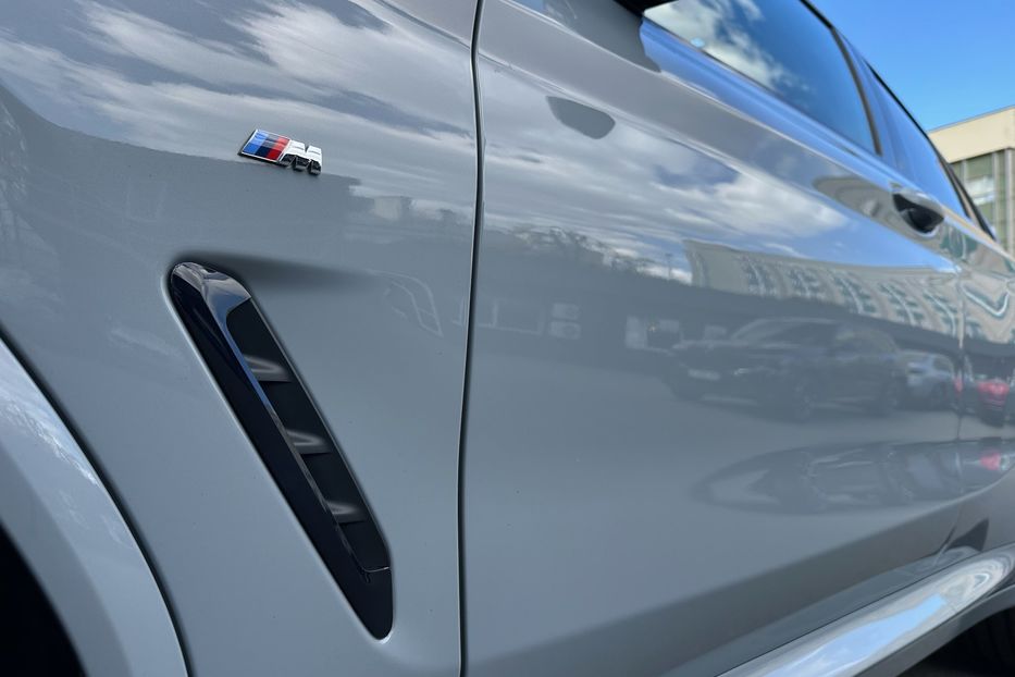 Продам BMW X4 M40i xDrive 2022 года в Киеве