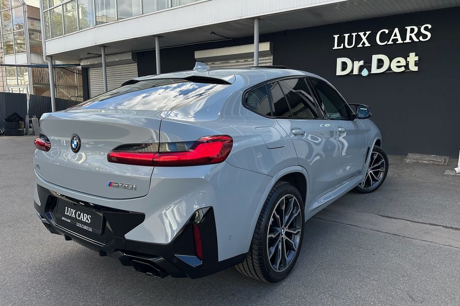Продам BMW X4 M40i xDrive 2022 года в Киеве