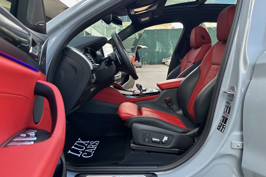 Продам BMW X4 M40i xDrive 2022 года в Киеве