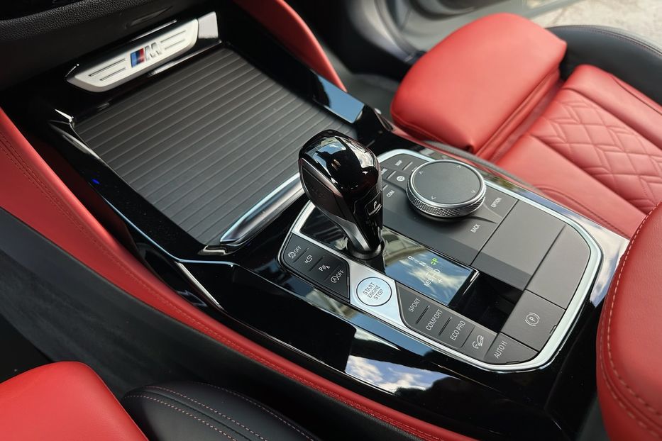 Продам BMW X4 M40i xDrive 2022 года в Киеве