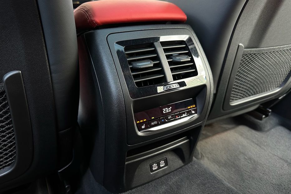 Продам BMW X4 M40i xDrive 2022 года в Киеве