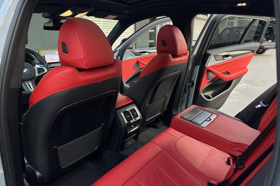 Продам BMW X4 M40i xDrive 2022 года в Киеве