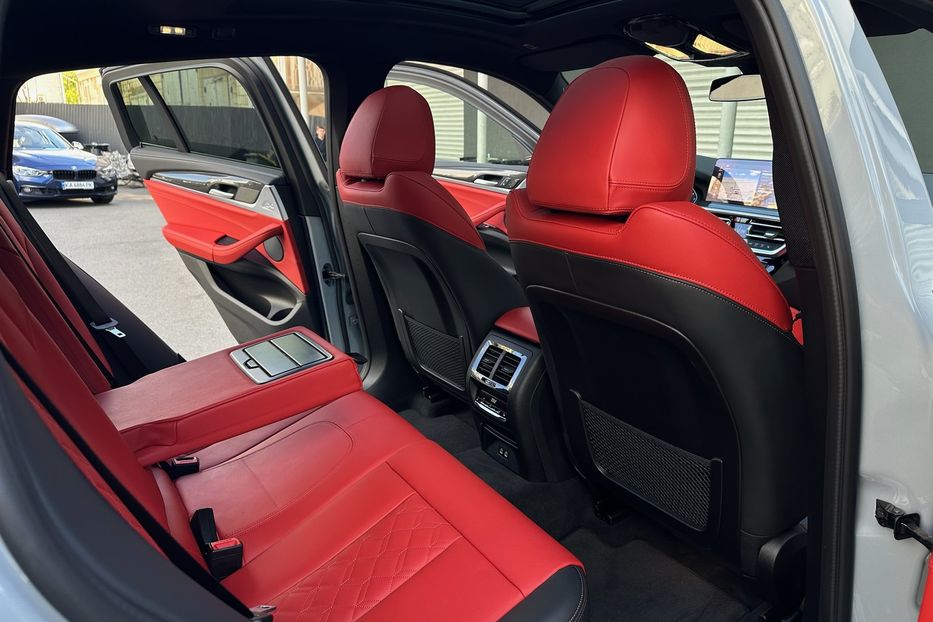 Продам BMW X4 M40i xDrive 2022 года в Киеве