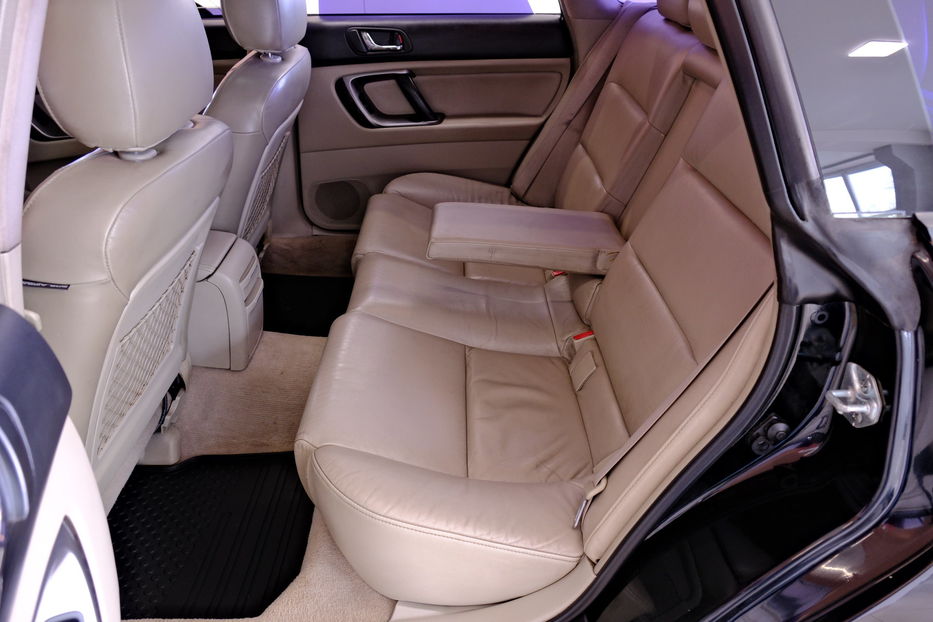 Продам Subaru Outback 2004 года в Одессе