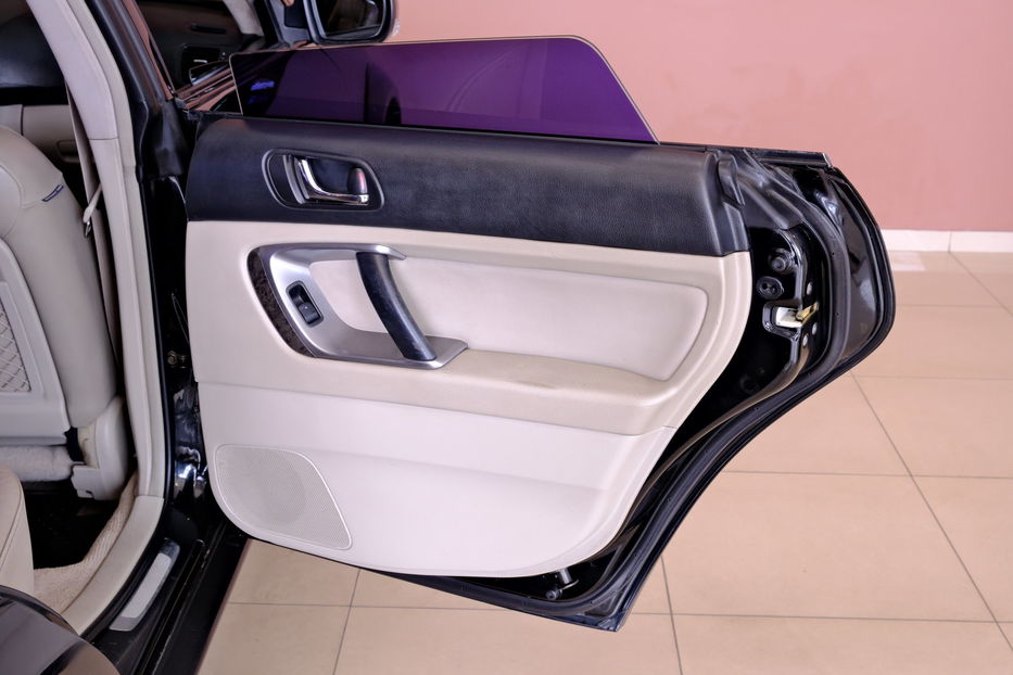 Продам Subaru Outback 2004 года в Одессе