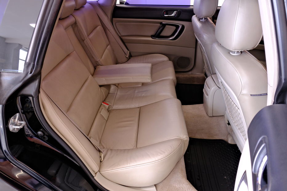 Продам Subaru Outback 2004 года в Одессе