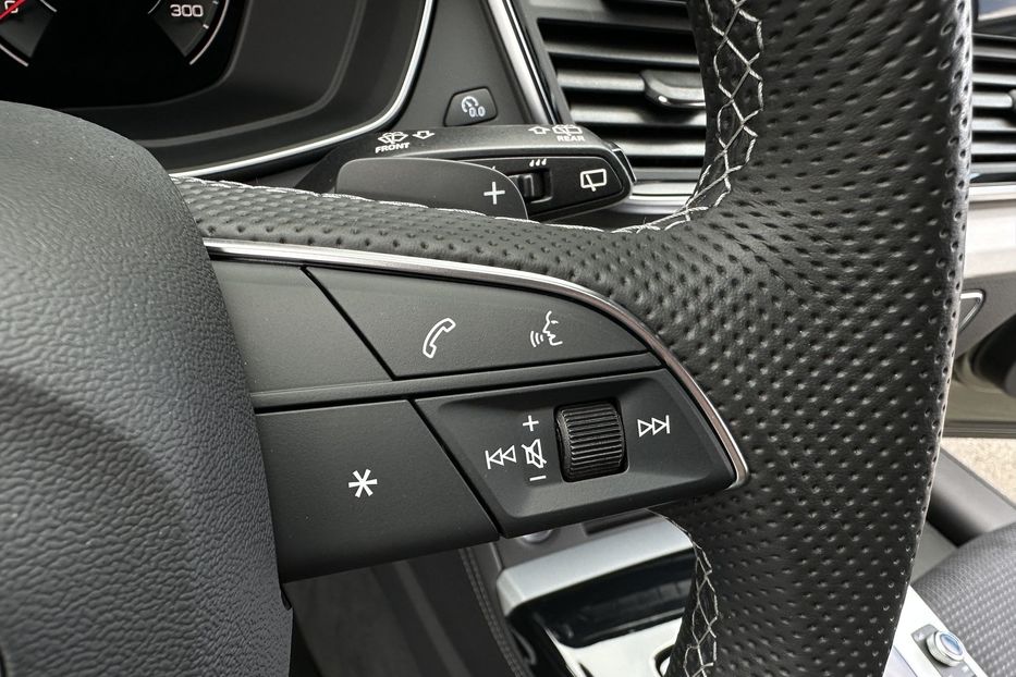 Продам Audi Q5 40TDI S-Line 2023 года в Киеве