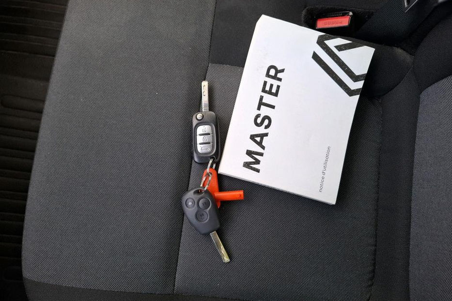 Продам Renault Master пасс. 01/02/2022 v8557 2022 года в Луцке