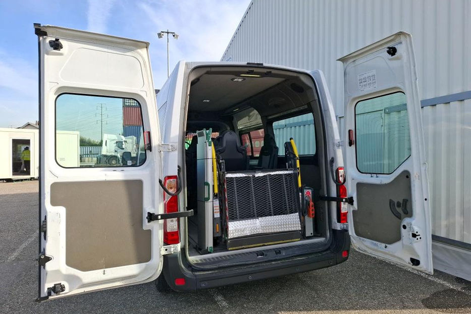 Продам Renault Master пасс. 01/02/2022 v8557 2022 года в Луцке