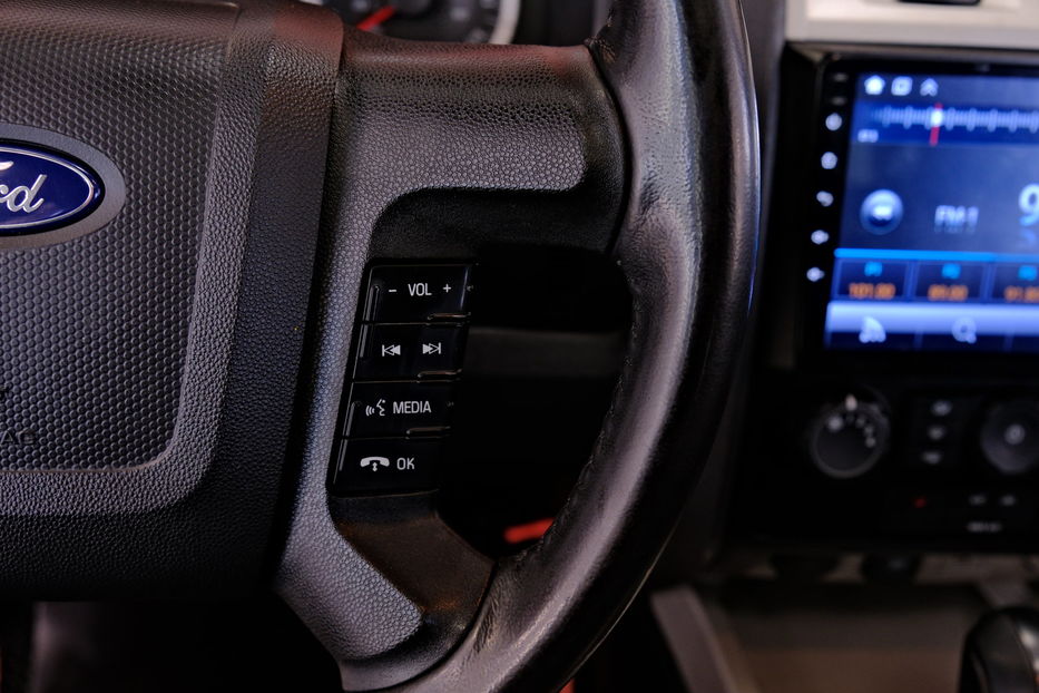 Продам Ford Escape 2011 года в Одессе