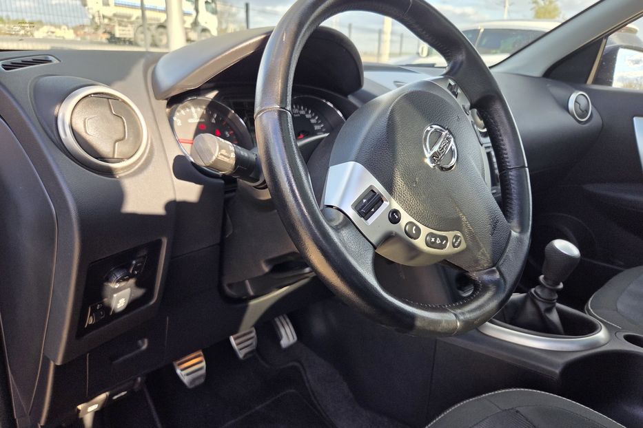 Продам Nissan Qashqai+2 2011 года в Львове