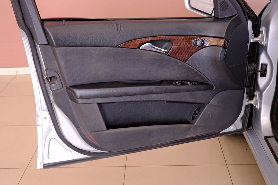Продам Mercedes-Benz E-Class 220d 2005 года в Одессе