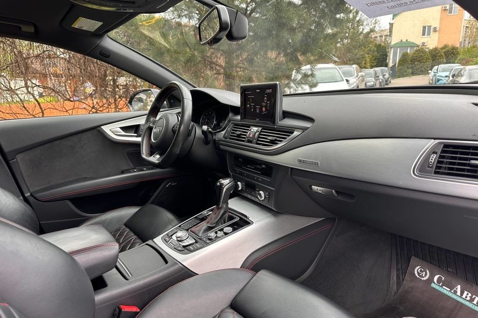 Продам Audi A7 S7 2017 года в Черновцах
