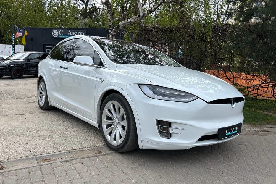 Продам Tesla Model X 90кв 2016 года в Черновцах