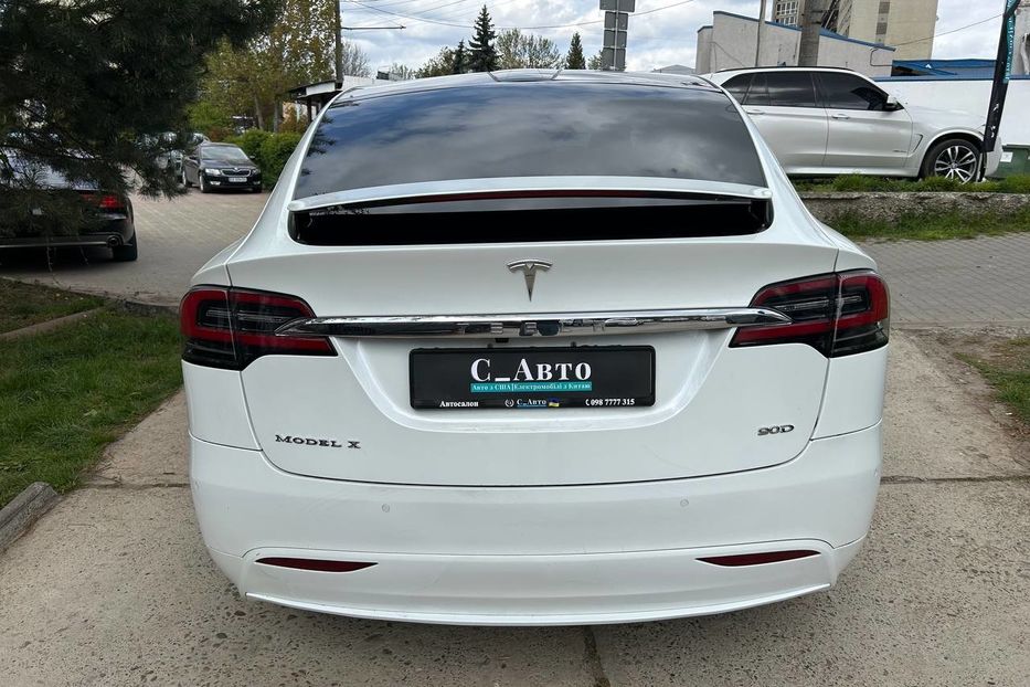 Продам Tesla Model X 90кв 2016 года в Черновцах