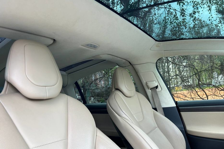 Продам Tesla Model X 90кв 2016 года в Черновцах