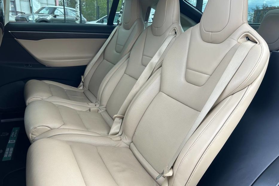 Продам Tesla Model X 90кв 2016 года в Черновцах