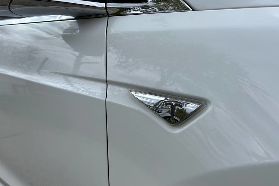 Продам Tesla Model X 90кв 2016 года в Черновцах