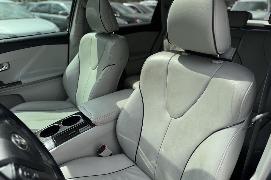 Продам Toyota Venza (COMIS) XLE AWD 2014 года в г. Умань, Черкасская область