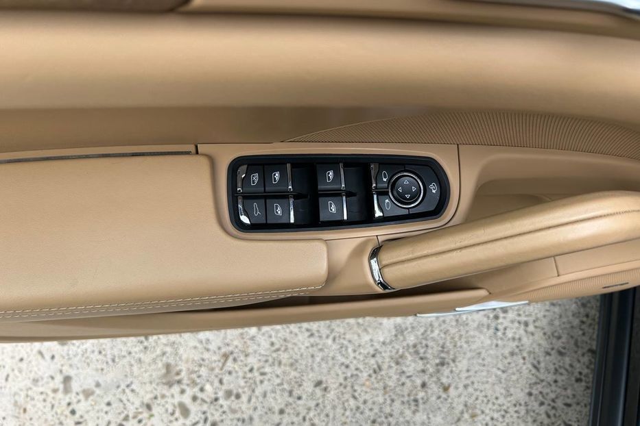 Продам Porsche Cayenne Turbo 2012 года в Черновцах