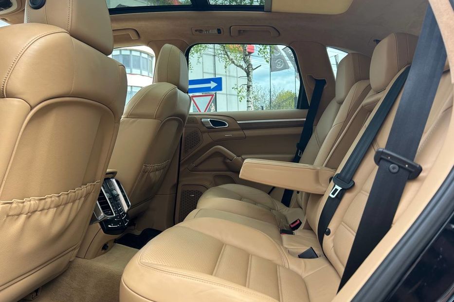 Продам Porsche Cayenne Turbo 2012 года в Черновцах