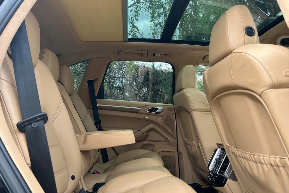 Продам Porsche Cayenne Turbo 2012 года в Черновцах