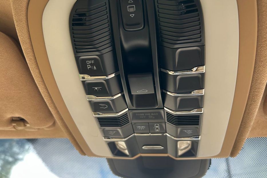 Продам Porsche Cayenne Turbo 2012 года в Черновцах