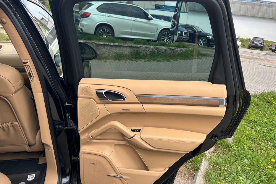 Продам Porsche Cayenne Turbo 2012 года в Черновцах