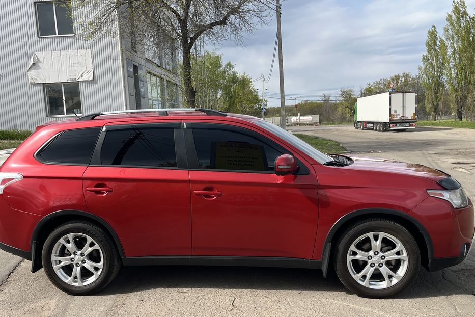 Продам Mitsubishi Outlander 7 місць 2014 года в Николаеве