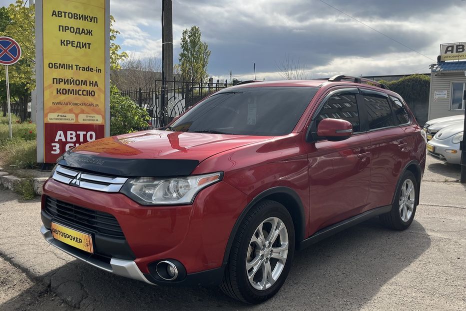 Продам Mitsubishi Outlander 7 місць 2014 года в Николаеве