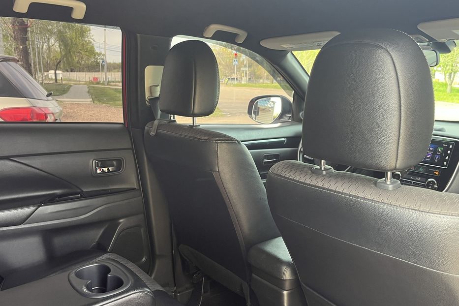 Продам Mitsubishi Outlander 7 місць 2014 года в Николаеве
