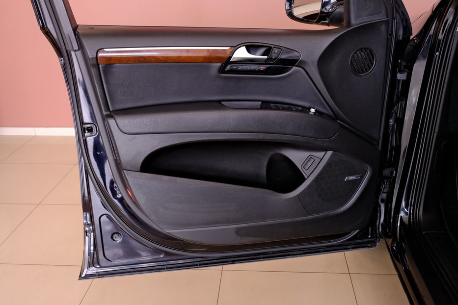 Продам Audi Q7 2010 года в Одессе