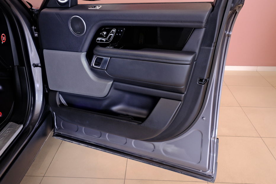 Продам Land Rover Range Rover HSE 2018 года в Одессе