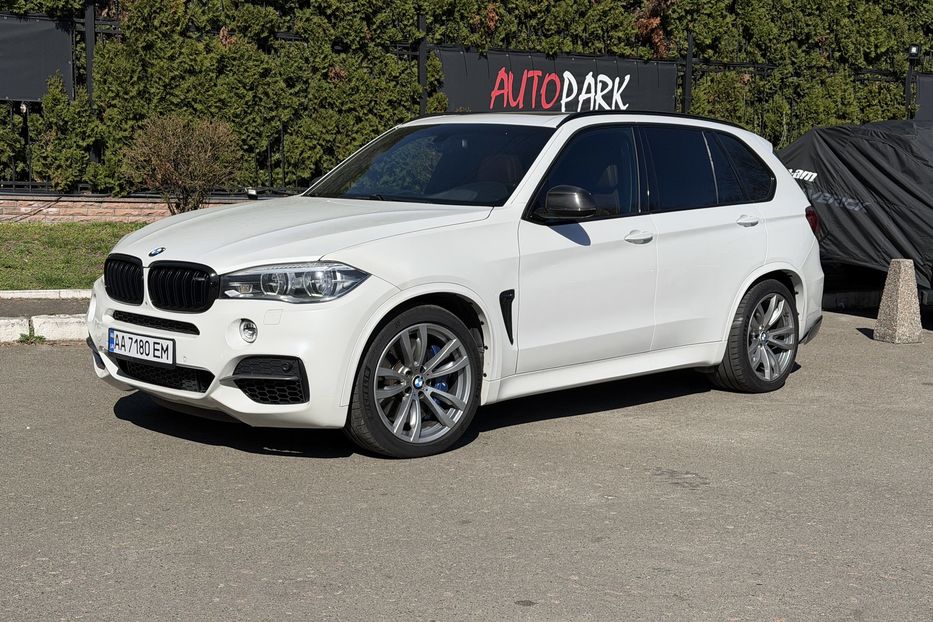 Продам BMW X5 M50d  2013 года в Киеве