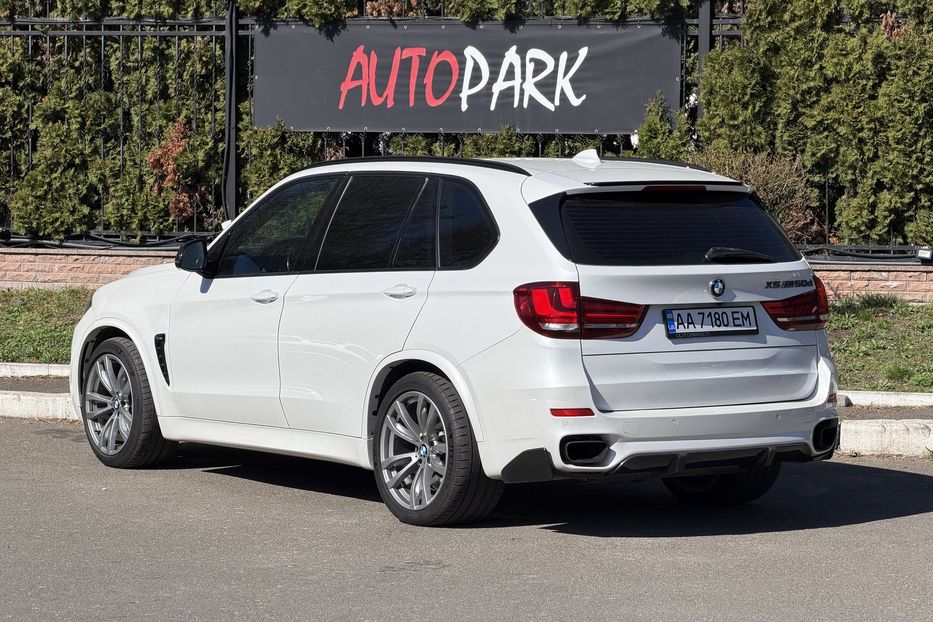 Продам BMW X5 M50d  2013 года в Киеве