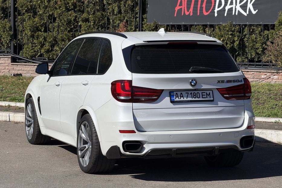 Продам BMW X5 M50d  2013 года в Киеве