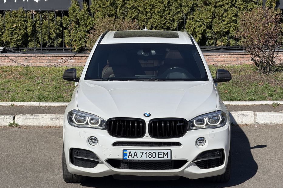 Продам BMW X5 M50d  2013 года в Киеве