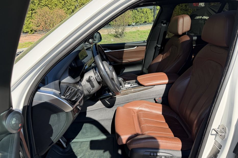 Продам BMW X5 M50d  2013 года в Киеве