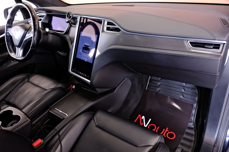 Продам Tesla Model X 2018 года в Одессе