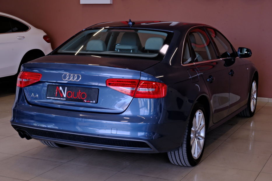 Продам Audi A4 2015 года в Одессе